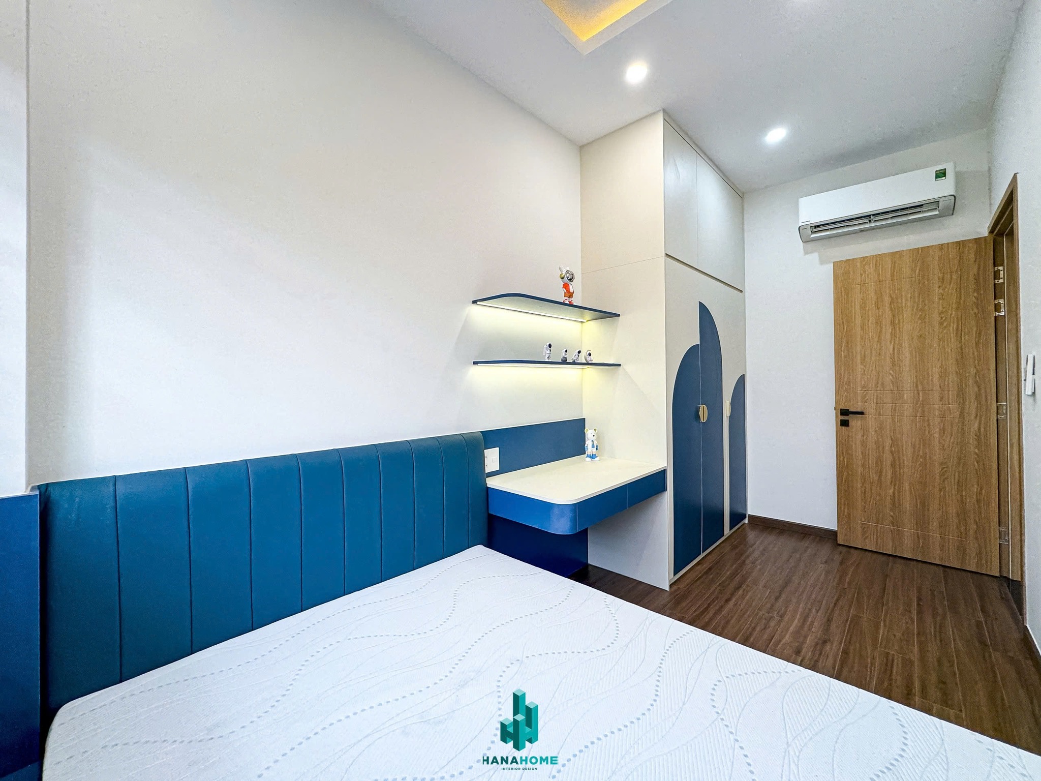 Nha pho 3 tang Quan 7 12